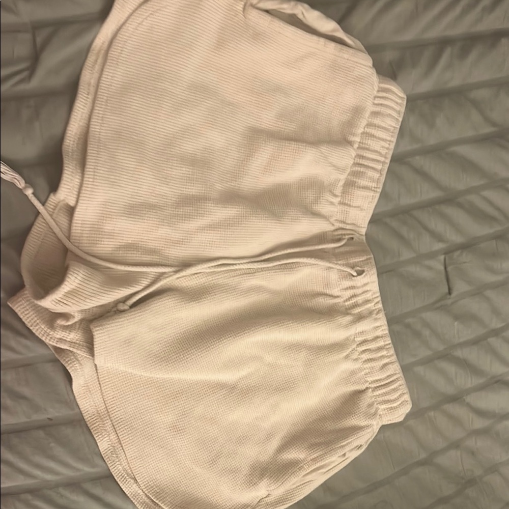 Forever 21 White Ribbed Women Shorts